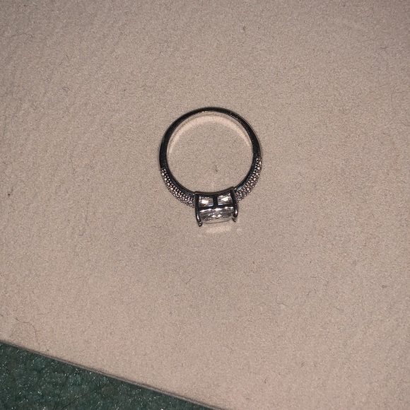 Ring - Picture 2 of 3